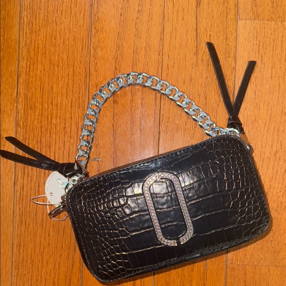 Black Croc-Embossed Crossbody Bag with Chain Strap